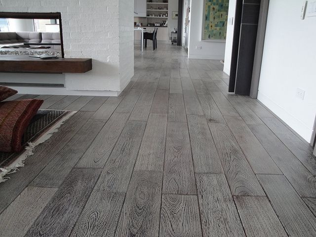 La Madera en el Interiorismo. Madera “Gris” nueva tendencia de